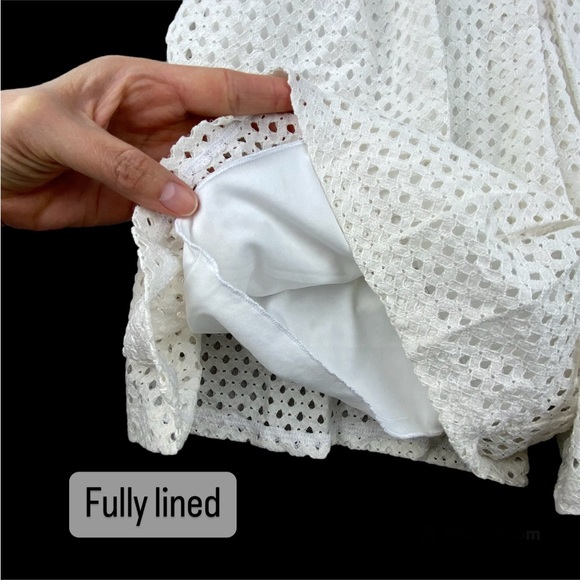 City Triangles Ivory Lace V-Neck Sleeveless Zip Lined Romper Shorts w Pleats 7 - Picture 8 of 16